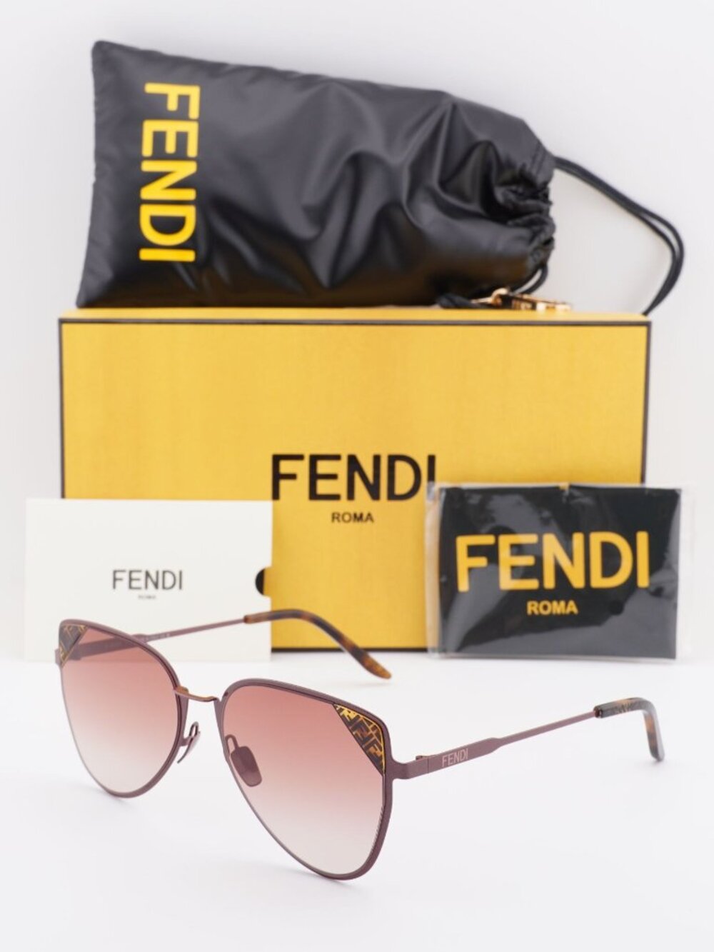 Fendi FE40189U 68Z Aviator Sunglasses - Red / Pink